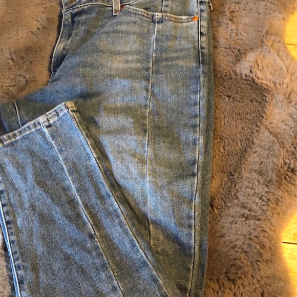 Women’s Levi’s - Picture 5 of 12